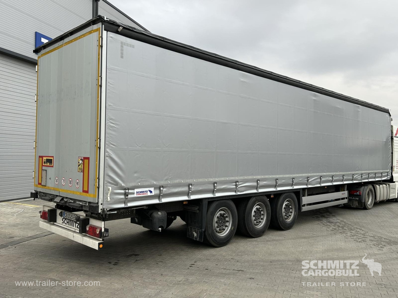 SCHMITZ Curtainsider Standard - Gjysmë rimorkio me tendë: foto 2 SCHMITZ Curtainsider Standard - Gjysmë rimorkio me tendë: foto 2