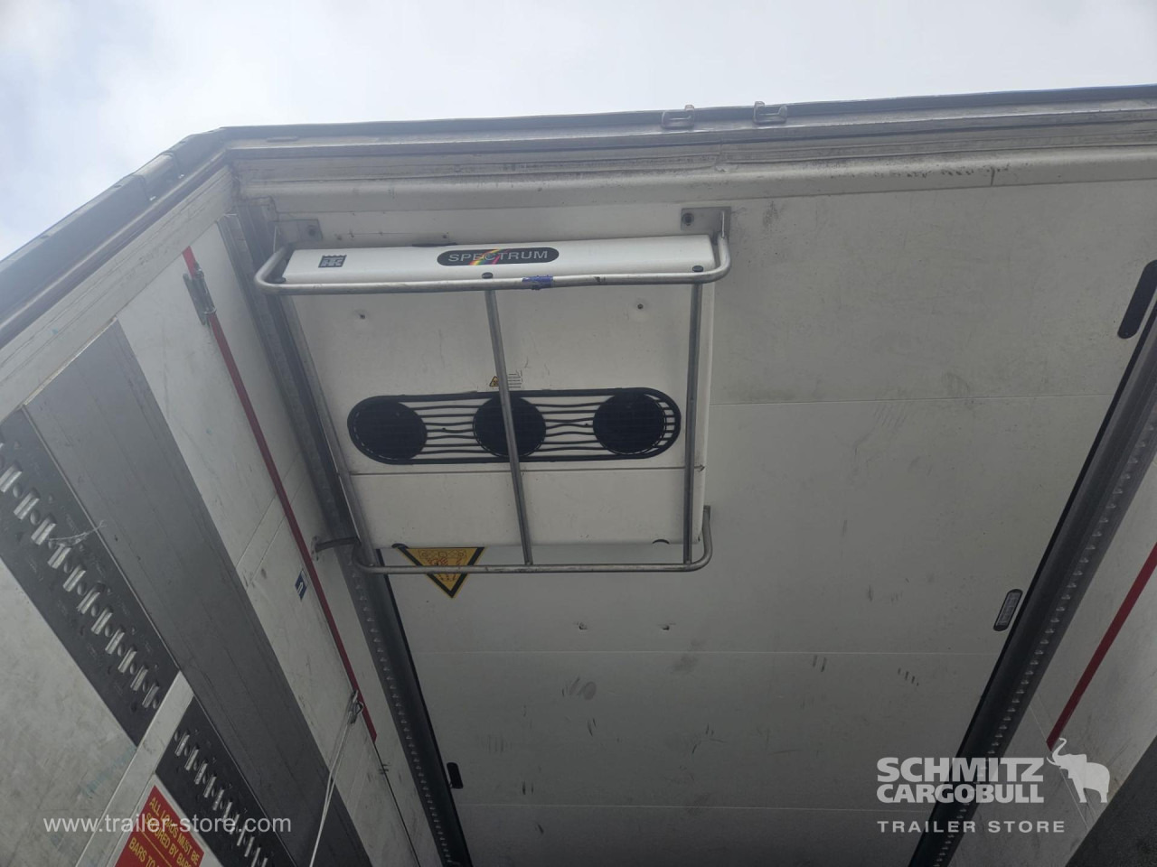 SCHMITZ Reefer Multitemp - Gjysmë rimorkio izotermike: foto 5 SCHMITZ Reefer Multitemp - Gjysmë rimorkio izotermike: foto 5