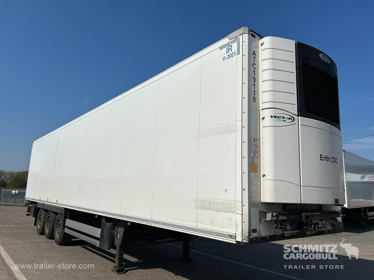 SCHMITZ Reefer Multitemp - Gjysmë rimorkio izotermike: foto 1 SCHMITZ Reefer Multitemp - Gjysmë rimorkio izotermike: foto 1