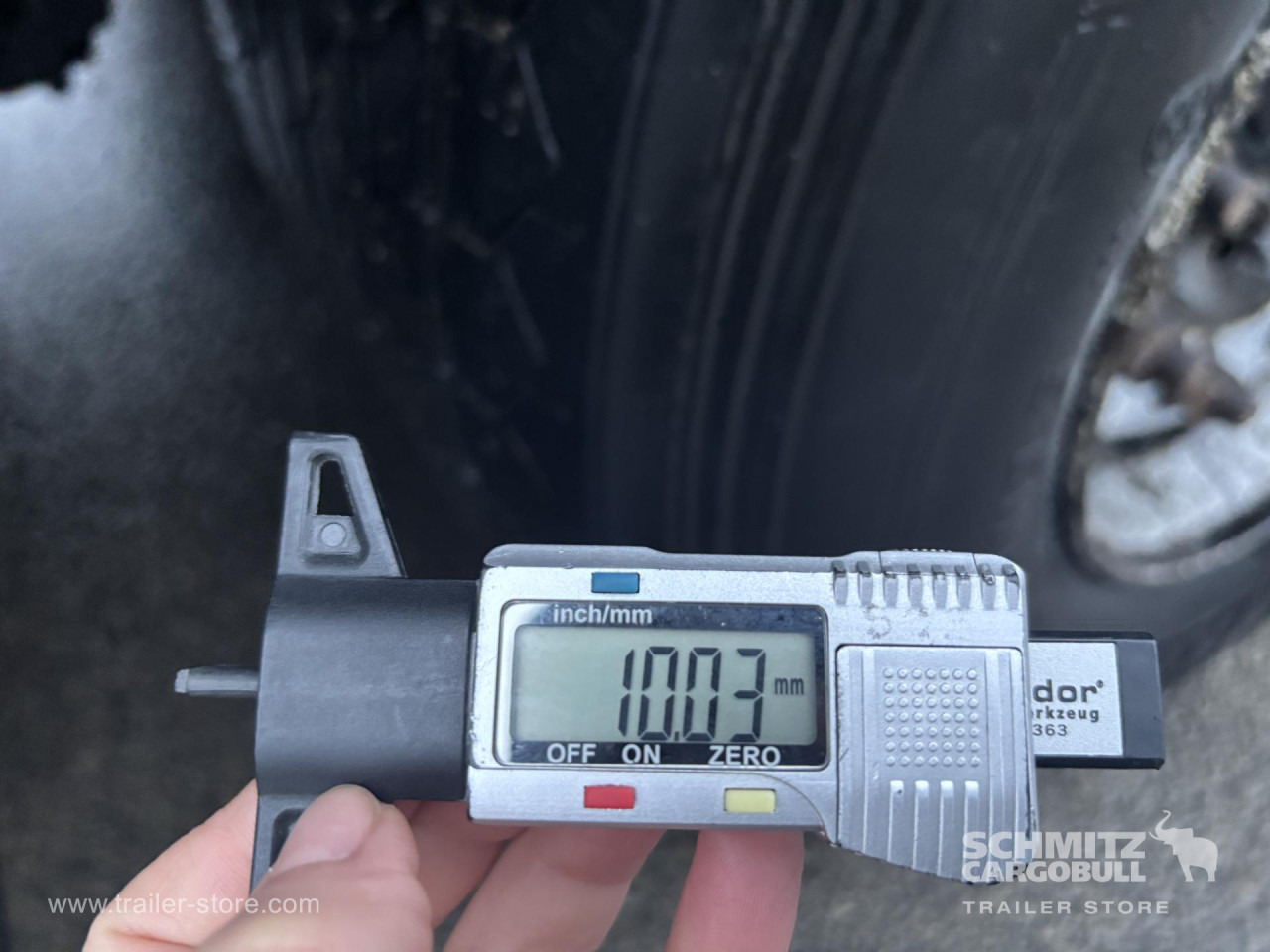 SCHMITZ Curtainsider Mega - Gjysmë rimorkio me tendë: foto 2 SCHMITZ Curtainsider Mega - Gjysmë rimorkio me tendë: foto 2