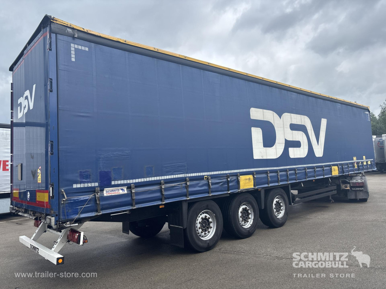 SCHMITZ Curtainsider Standard - Gjysmë rimorkio me tendë: foto 1 SCHMITZ Curtainsider Standard - Gjysmë rimorkio me tendë: foto 1
