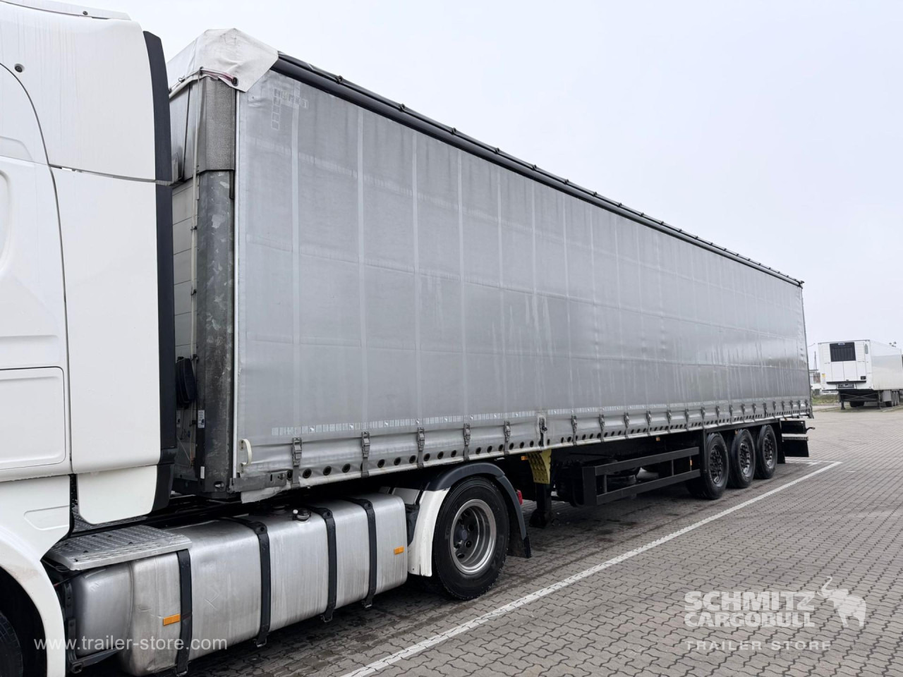 SCHMITZ Curtainsider Standard - Gjysmë rimorkio me tendë: foto 4 SCHMITZ Curtainsider Standard - Gjysmë rimorkio me tendë: foto 4