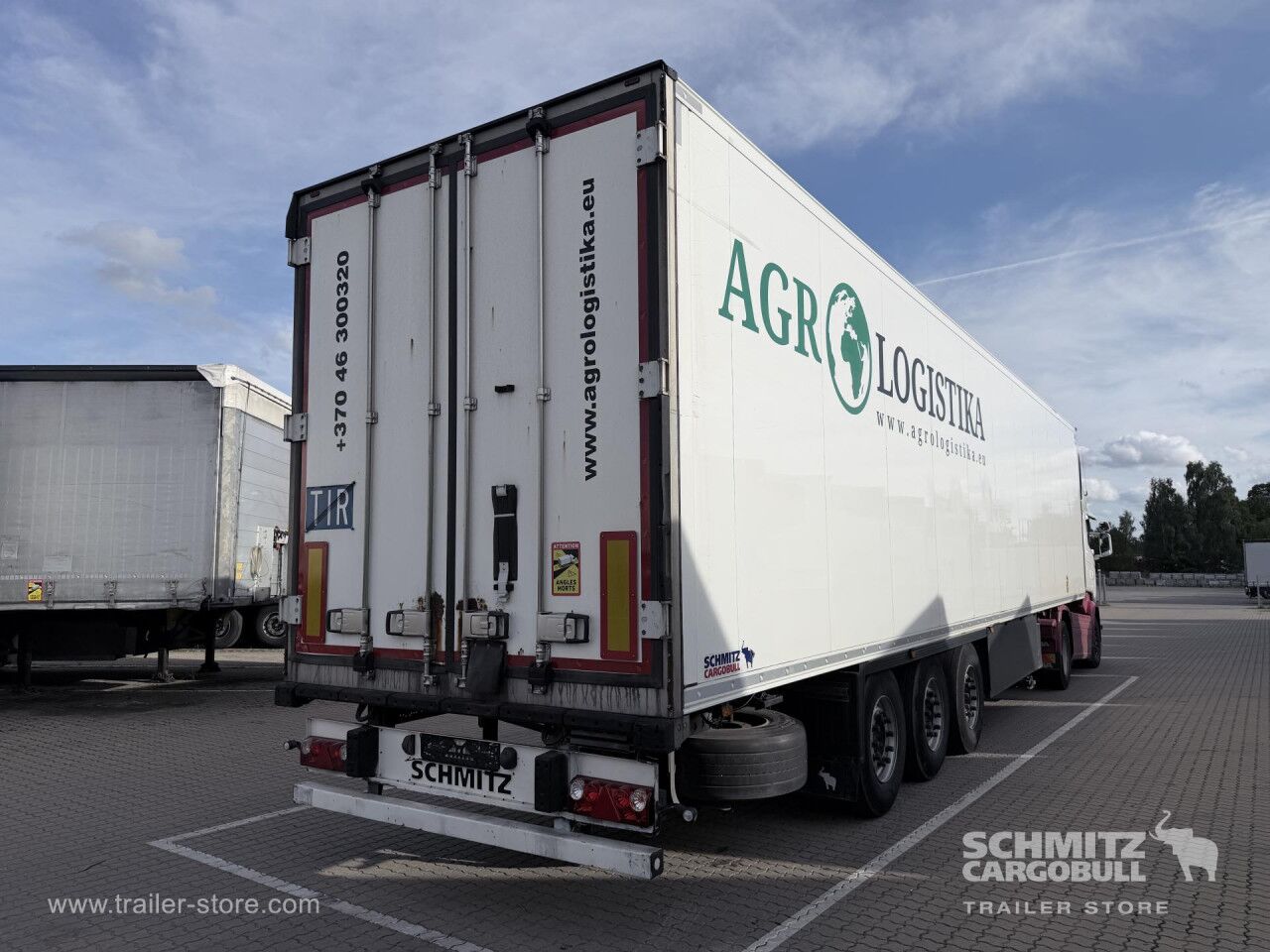 SCHMITZ Reefer Multitemp - Gjysmë rimorkio izotermike: foto 1 SCHMITZ Reefer Multitemp - Gjysmë rimorkio izotermike: foto 1