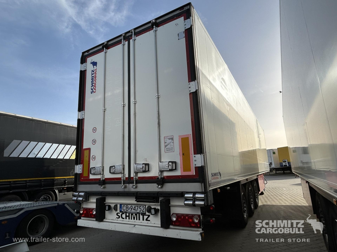 SCHMITZ Reefer Standard - Gjysmë rimorkio izotermike: foto 5 SCHMITZ Reefer Standard - Gjysmë rimorkio izotermike: foto 5