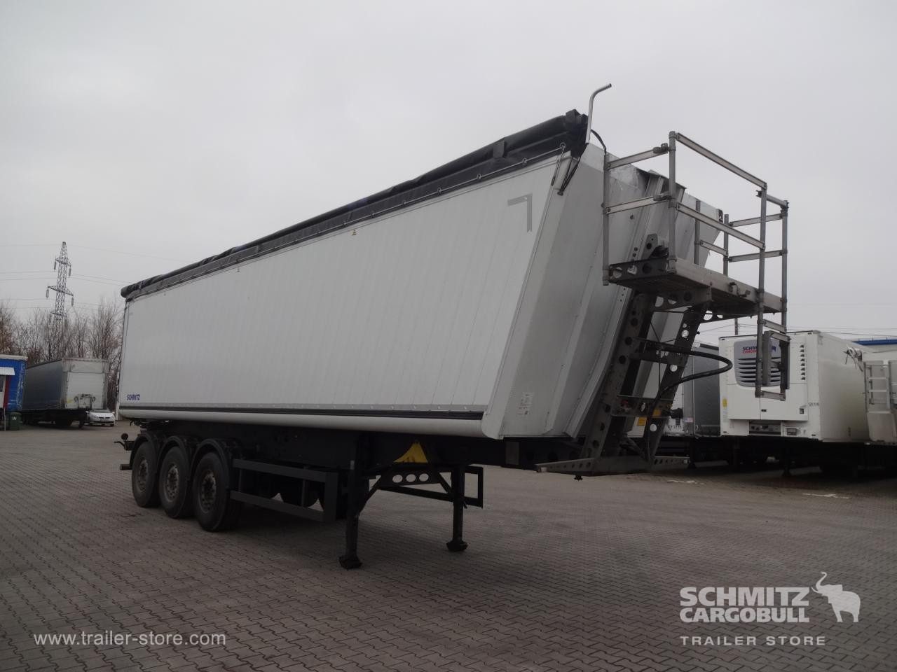 SCHMITZ Tipper Alu-square sided body 52m³ - Gjysmë rimorkio vetëshkarkuese: foto 5 SCHMITZ Tipper Alu-square sided body 52m³ - Gjysmë rimorkio vetëshkarkuese: foto 5