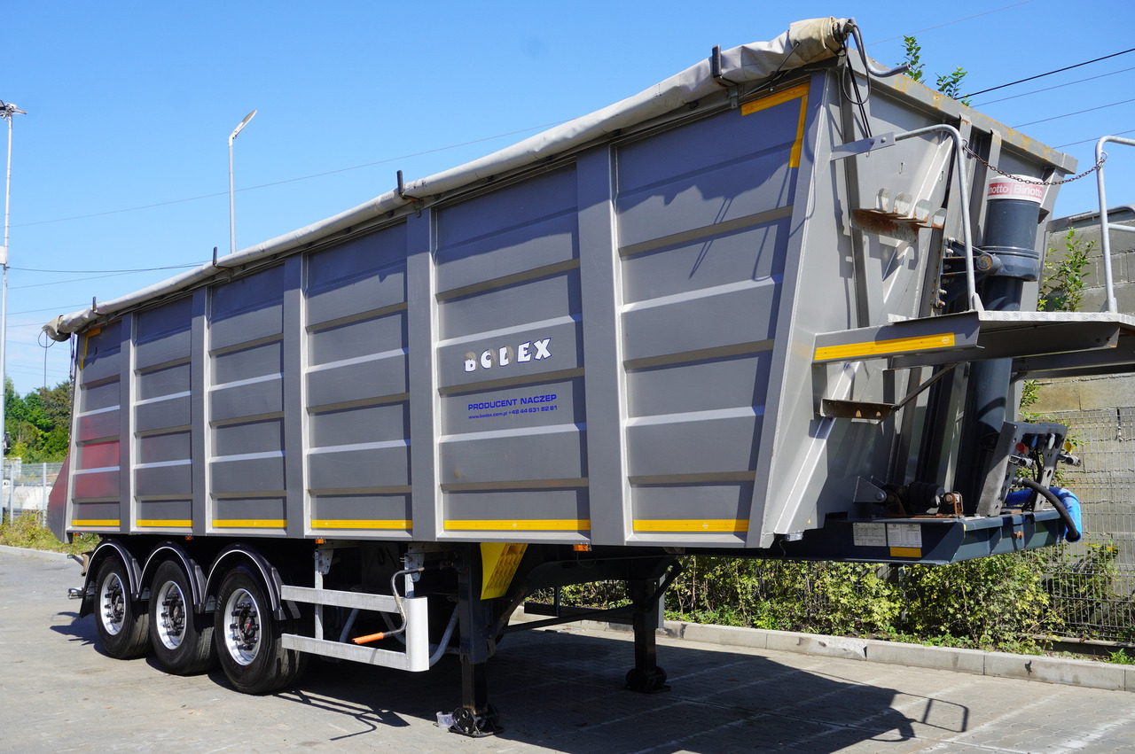 BODEX steel tipper semi-trailer 42 m³ - Gjysmë rimorkio vetëshkarkuese: foto 3 BODEX steel tipper semi-trailer 42 m³ - Gjysmë rimorkio vetëshkarkuese: foto 3