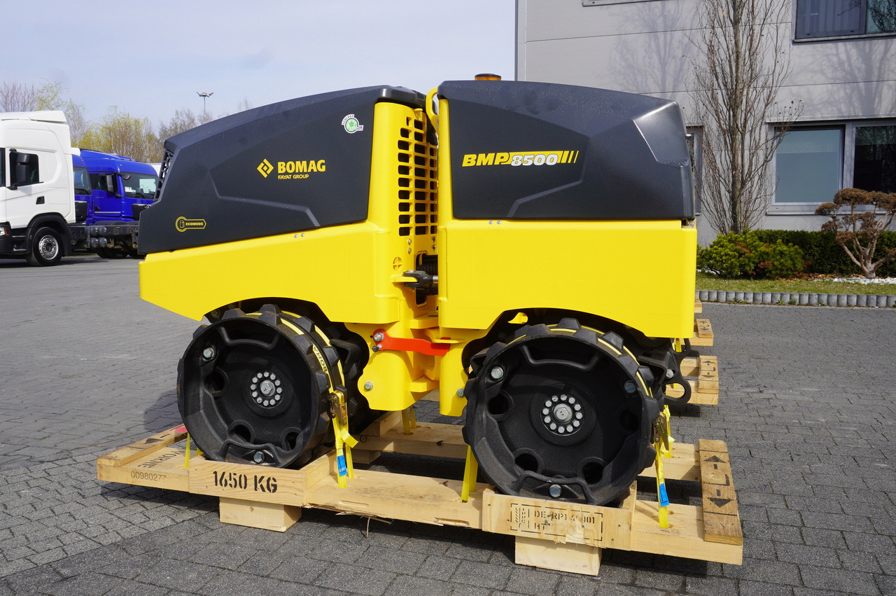 BOMAG BMP 8500 brand-new trench roller / Remote Control / 4 units - Stabilizues dheu: foto 5 BOMAG BMP 8500 brand-new trench roller / Remote Control / 4 units - Stabilizues dheu: foto 5