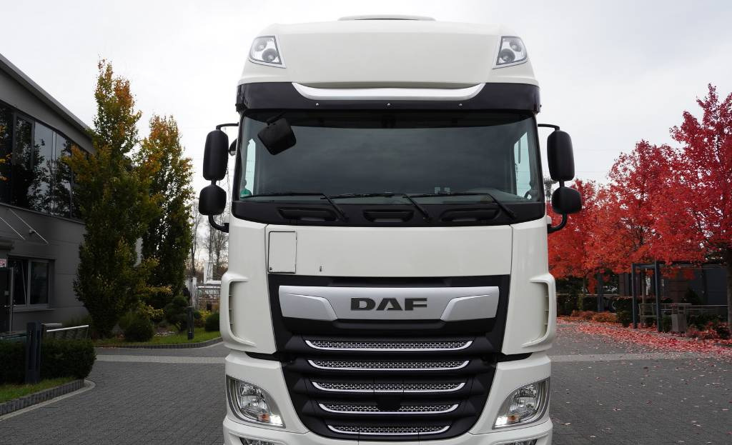 DAF XF 450 6×2 E6 / Refrigerator Lacapitaine / ATP/FRC to 2027 / 18 pallets - Kamion frigorifer: foto 2 DAF XF 450 6×2 E6 / Refrigerator Lacapitaine / ATP/FRC to 2027 / 18 pallets - Kamion frigorifer: foto 2