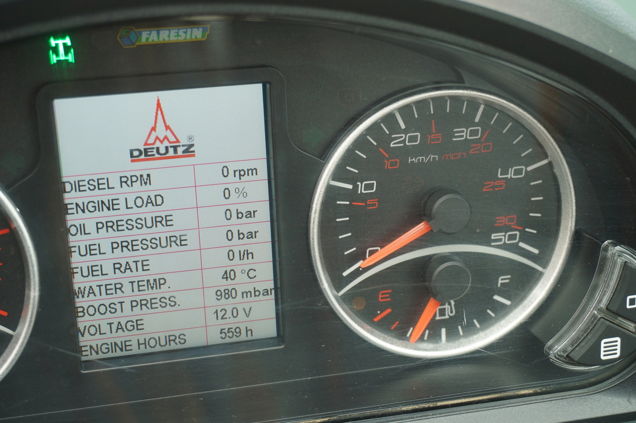 Faresin 730C Classic 55 / NEW / 550 MTH!!! / reach 7 m / joystick - Ngarkues teleskopik me rrota: foto 2 Faresin 730C Classic 55 / NEW / 550 MTH!!! / reach 7 m / joystick - Ngarkues teleskopik me rrota: foto 2