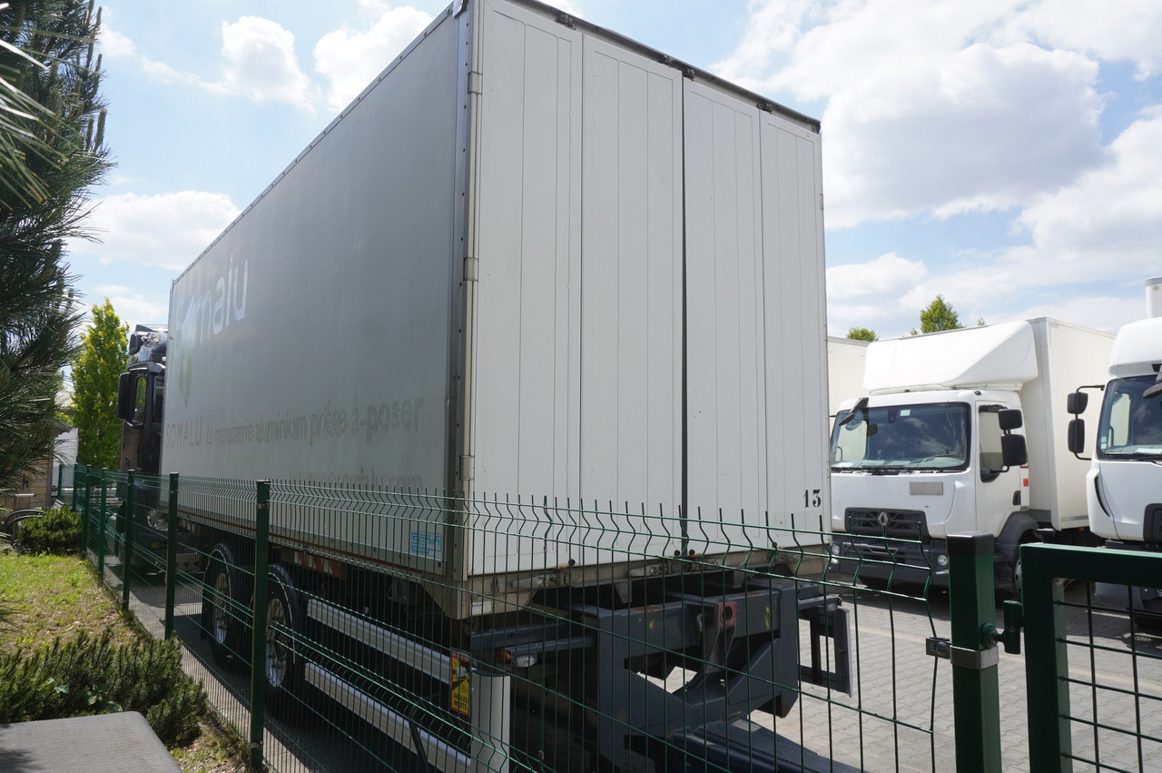 Fruehauf passthrough box trailer 18 EPAL / 2021 / SAF axles - Rimorkio me vagonetë të mbyllur: foto 4 Fruehauf passthrough box trailer 18 EPAL / 2021 / SAF axles - Rimorkio me vagonetë të mbyllur: foto 4