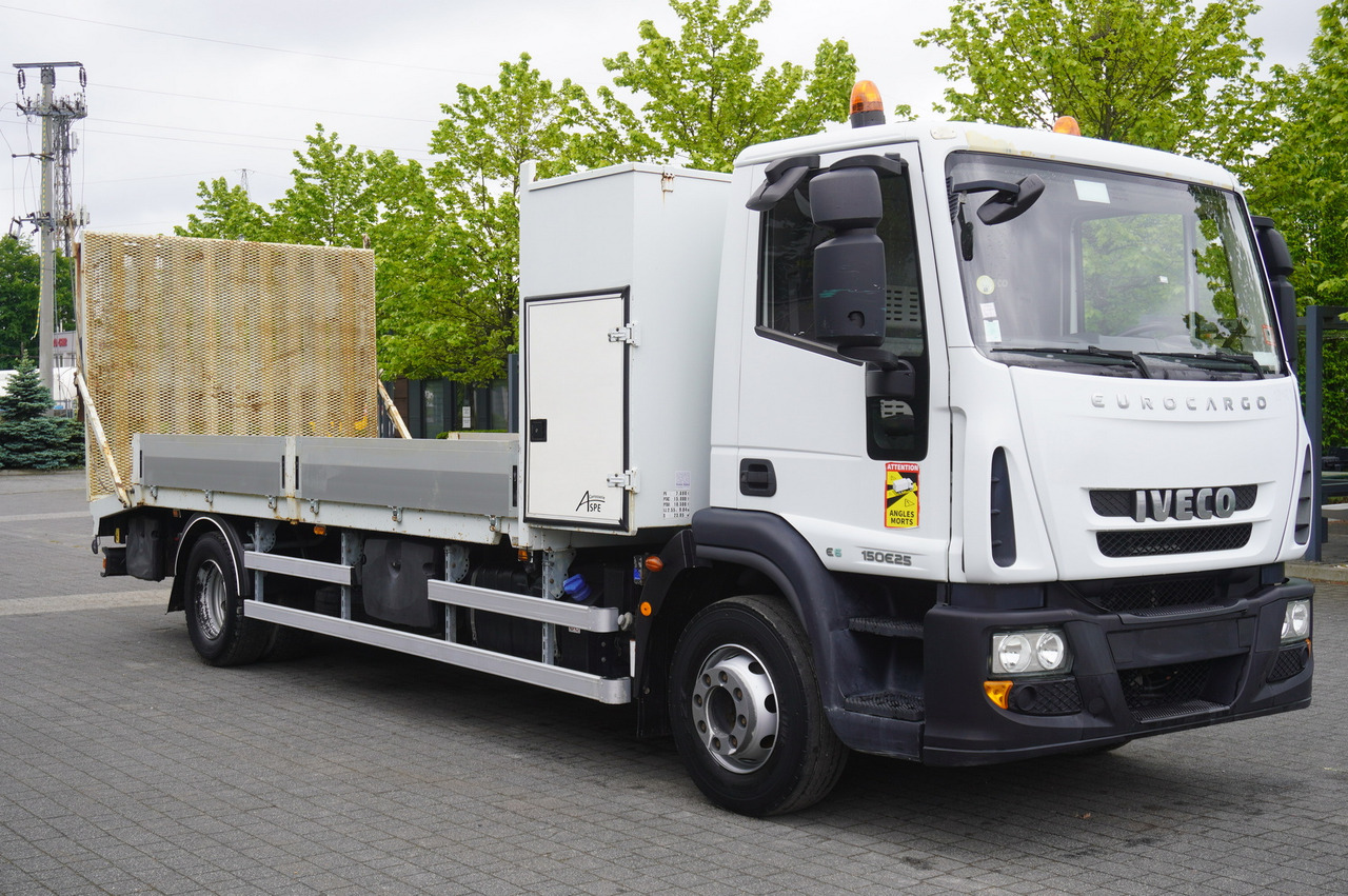 IVECO Eurocargo 150 E25 / 90 tho. km !!! / Tow truck - Autotransportues: foto 4 IVECO Eurocargo 150 E25 / 90 tho. km !!! / Tow truck - Autotransportues: foto 4