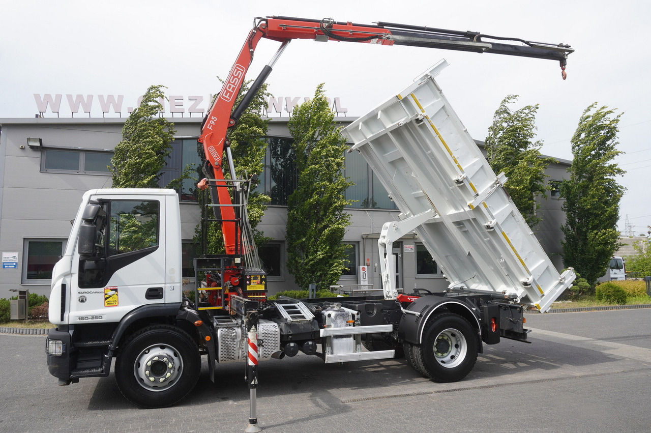 IVECO Eurocargo 160-250 / Fassi F95 crane / 120 tho. km / 3-sided tipper - Kamion vetëshkarkues, Kamion me vinç: foto 4 IVECO Eurocargo 160-250 / Fassi F95 crane / 120 tho. km / 3-sided tipper - Kamion vetëshkarkues, Kamion me vinç: foto 4