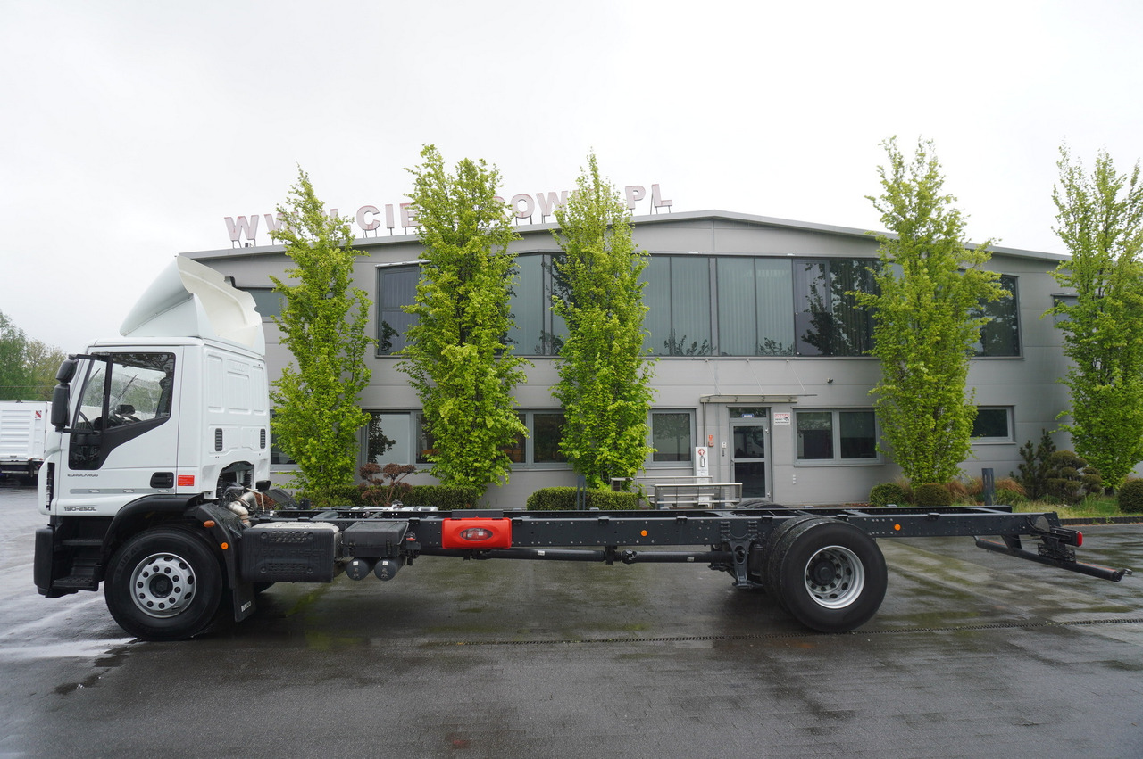 IVECO Eurocargo 190-250L / 8.45 m chassis / new tires - Kamion kabinë-shasi: foto 2 IVECO Eurocargo 190-250L / 8.45 m chassis / new tires - Kamion kabinë-shasi: foto 2