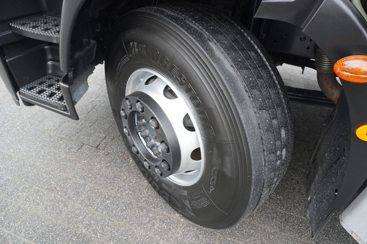 Kamion frigorifer IVECO Eurocargo 190-280L E6 / 19t / 19 euro pallets / Bitemperature: foto 24 Kamion frigorifer IVECO Eurocargo 190-280L E6 / 19t / 19 euro pallets / Bitemperature: foto 24