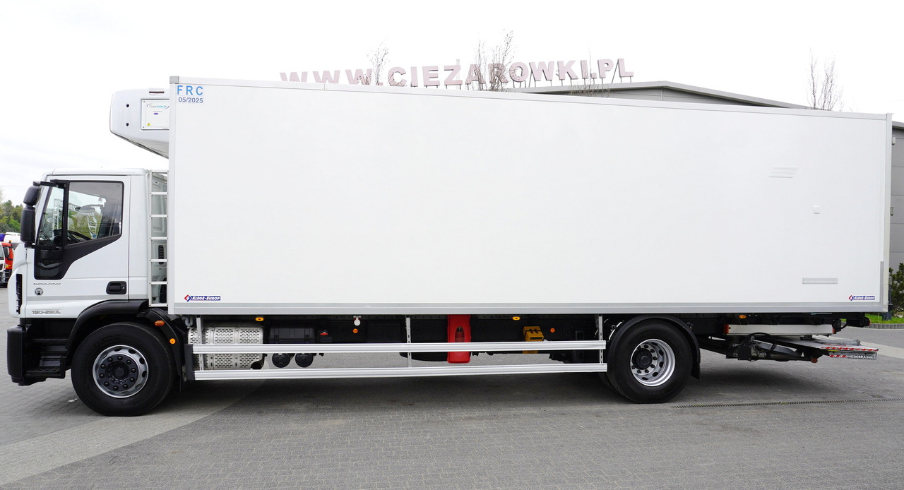 IVECO Eurocargo 190-280L E6 4x2 / Refrigerator / Dhollandia DHSM.20 tail lift / 21 pallets - Kamion frigorifer: foto 2 IVECO Eurocargo 190-280L E6 4x2 / Refrigerator / Dhollandia DHSM.20 tail lift / 21 pallets - Kamion frigorifer: foto 2