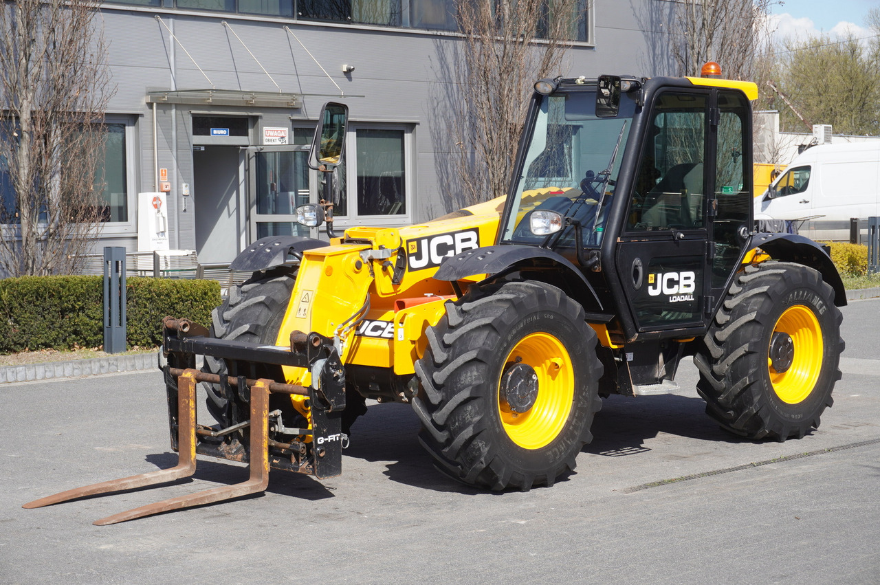 JCB 526-56 AGRI Plus / 5.6 m telescopic loader / joystick - Ngarkues teleskopik me rrota: foto 3 JCB 526-56 AGRI Plus / 5.6 m telescopic loader / joystick - Ngarkues teleskopik me rrota: foto 3