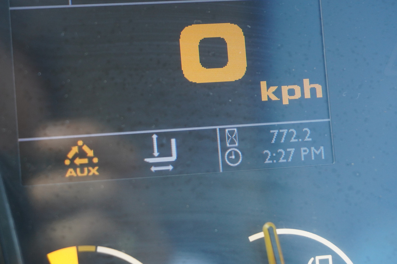 JCB 535-95 / 3.5 T / range 9.5 m / 700 MTH!! - Ngarkues teleskopik me rrota: foto 2 JCB 535-95 / 3.5 T / range 9.5 m / 700 MTH!! - Ngarkues teleskopik me rrota: foto 2