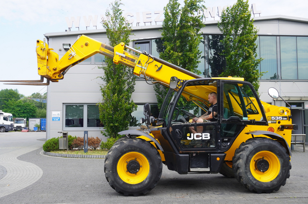 JCB 535-95 / 3.5 T / range 9.5 m / joystick / 2021 - Ngarkues teleskopik me rrota: foto 2 JCB 535-95 / 3.5 T / range 9.5 m / joystick / 2021 - Ngarkues teleskopik me rrota: foto 2