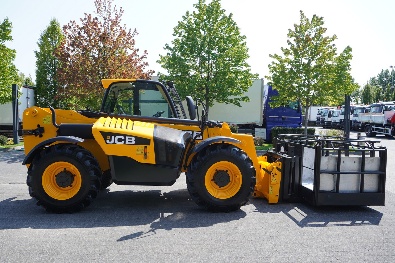 JCB 535-95 / 3.5 T / range 9.5 m / joystick - Ngarkues teleskopik me rrota: foto 5 JCB 535-95 / 3.5 T / range 9.5 m / joystick - Ngarkues teleskopik me rrota: foto 5