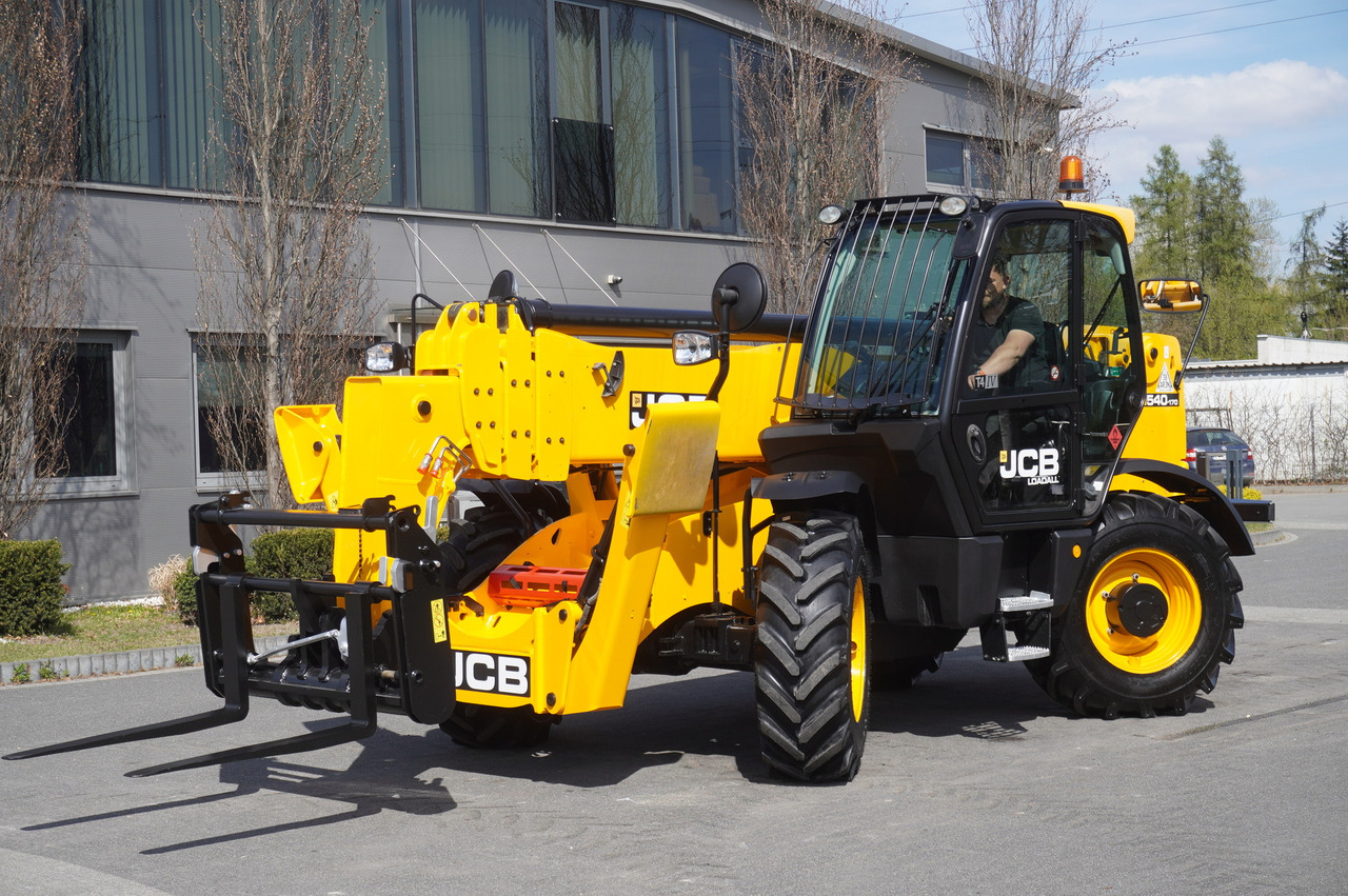 Fadrom me goma JCB 540-170 Telescopic Loader / 17m / joystick: foto 12