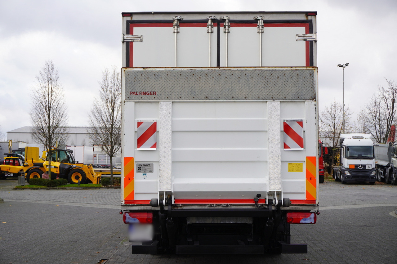 MAN TGL 12.190 / 14 EPAL Refrigerator / Carrier Xarios 500 / 3 units - Kamion frigorifer: foto 4 MAN TGL 12.190 / 14 EPAL Refrigerator / Carrier Xarios 500 / 3 units - Kamion frigorifer: foto 4