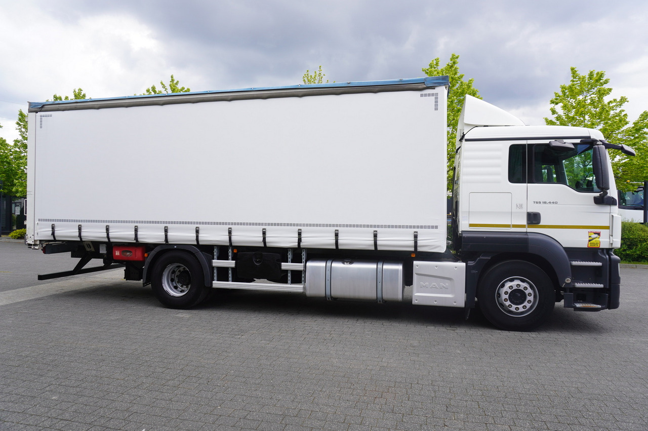 MAN TGS 18.440 / 19 EPAL curtainsider / Sleeper cab - Kamion me tendë: foto 2 MAN TGS 18.440 / 19 EPAL curtainsider / Sleeper cab - Kamion me tendë: foto 2