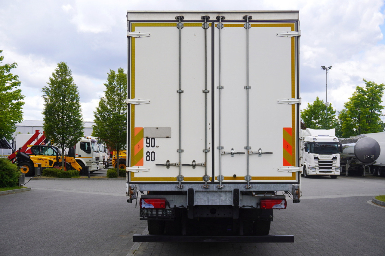 MAN TGS 18.440 / 19 EPAL curtainsider / Sleeper cab - Kamion me tendë: foto 3 MAN TGS 18.440 / 19 EPAL curtainsider / Sleeper cab - Kamion me tendë: foto 3