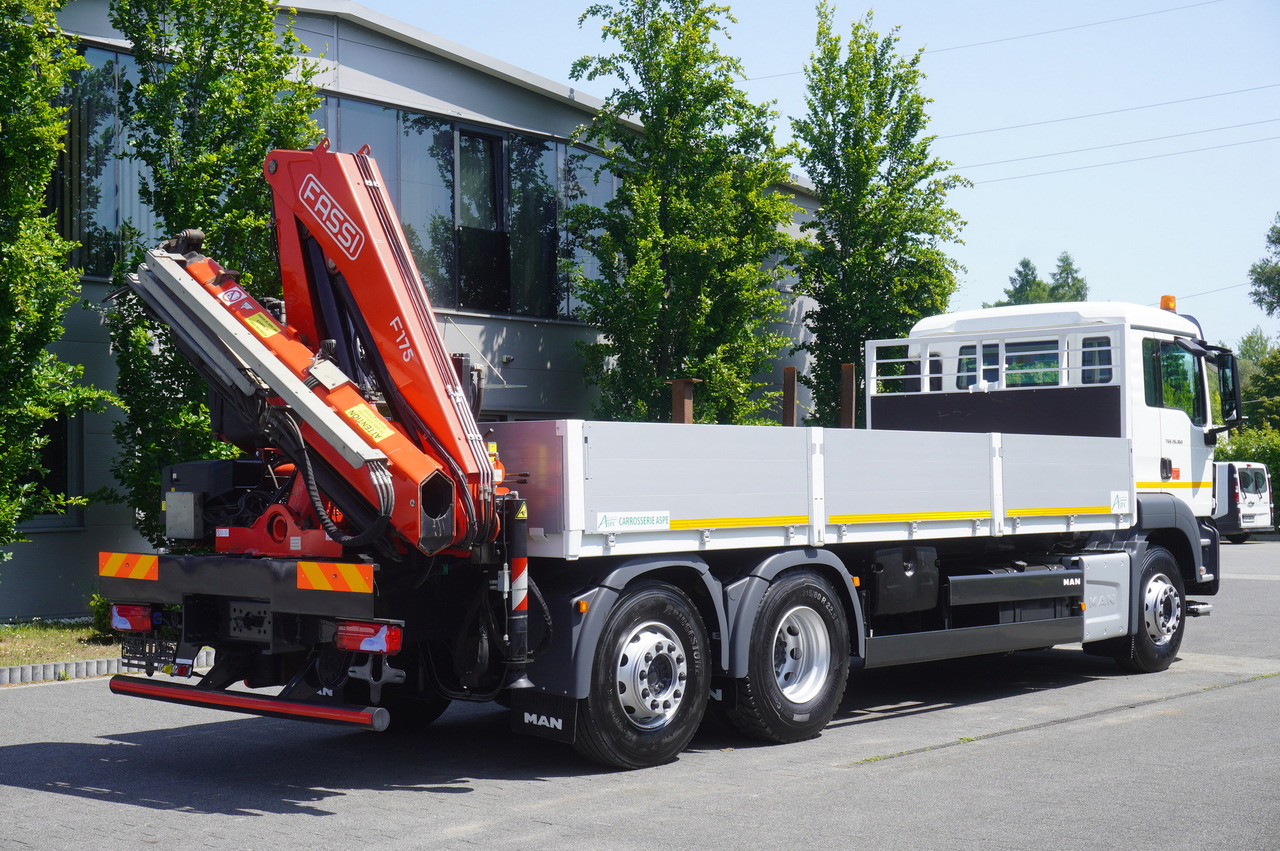 MAN TGS 26.360 Flatbed / Fassi F175 7.7 T / steered 3rd axle - Kamion me karroceri të hapur, Kamion me vinç: foto 5 MAN TGS 26.360 Flatbed / Fassi F175 7.7 T / steered 3rd axle - Kamion me karroceri të hapur, Kamion me vinç: foto 5