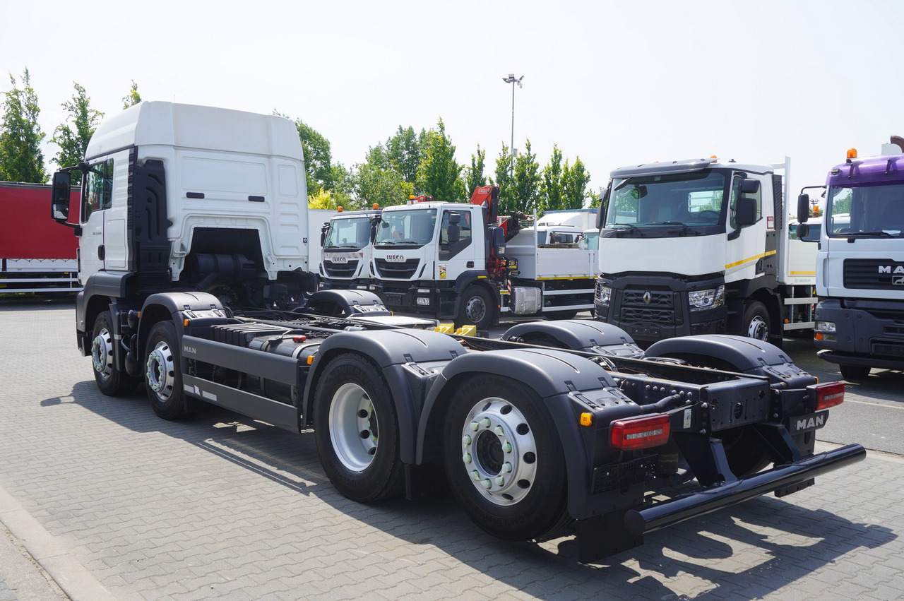 MAN TGS 35.420 8x2 / Chassis 6.4 m / 3 steered axles - Kamion kabinë-shasi: foto 4 MAN TGS 35.420 8x2 / Chassis 6.4 m / 3 steered axles - Kamion kabinë-shasi: foto 4