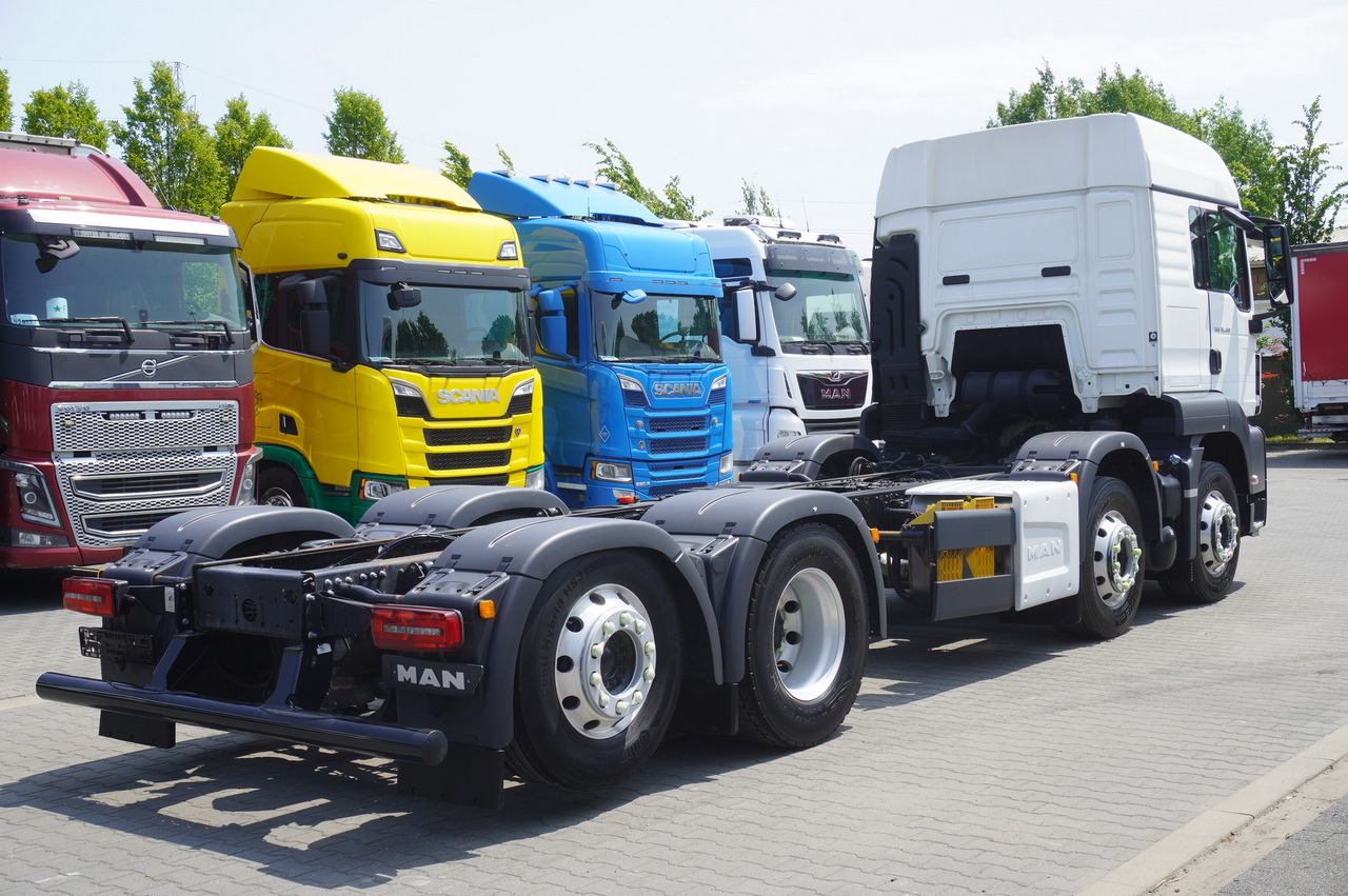 MAN TGS 35.420 8x2 / Chassis 6.4 m / 3 steered axles - Kamion me vinç: foto 5 MAN TGS 35.420 8x2 / Chassis 6.4 m / 3 steered axles - Kamion me vinç: foto 5