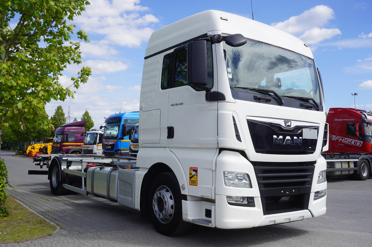 MAN TGX 18.430 / BDF 7.5 m / sleeping cab / 2021 - Transportjer kontejnerësh/ Kamion me karroceri të çmontueshme: foto 4 MAN TGX 18.430 / BDF 7.5 m / sleeping cab / 2021 - Transportjer kontejnerësh/ Kamion me karroceri të çmontueshme: foto 4