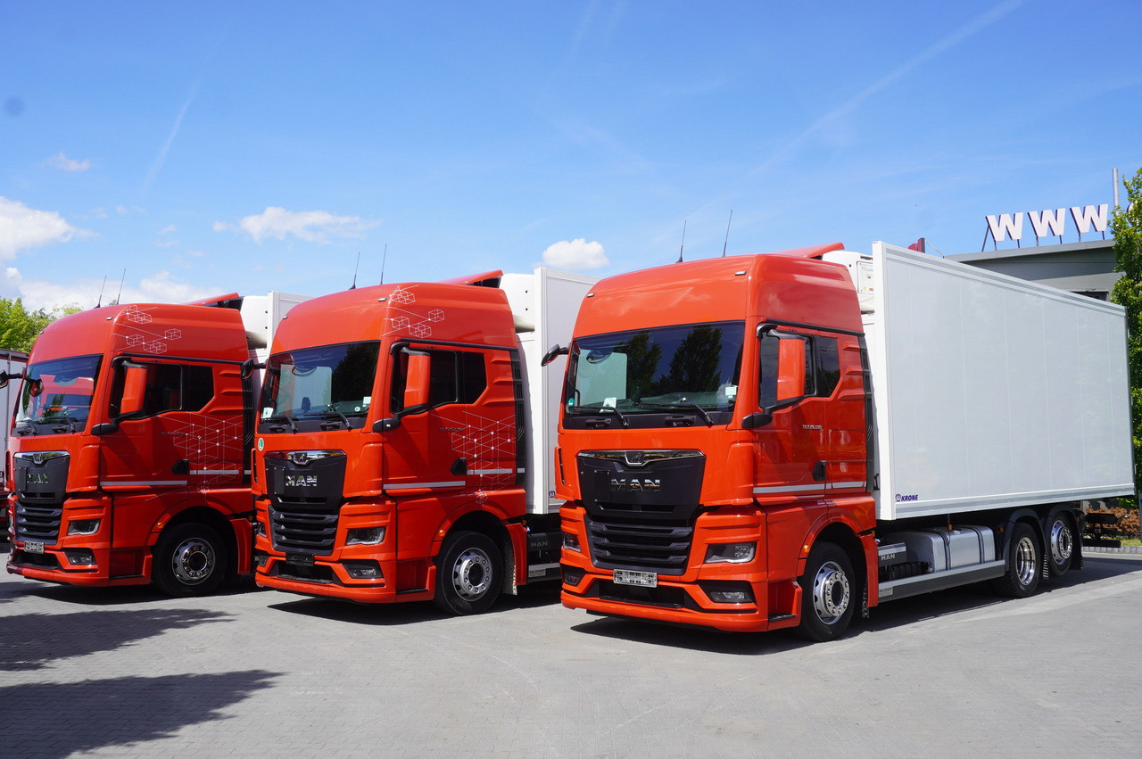 MAN TGX 26.510 / 2022 / New Krone refrigerator bitemperature / Dopplestock / 4 units - Kamion frigorifer: foto 1 MAN TGX 26.510 / 2022 / New Krone refrigerator bitemperature / Dopplestock / 4 units - Kamion frigorifer: foto 1