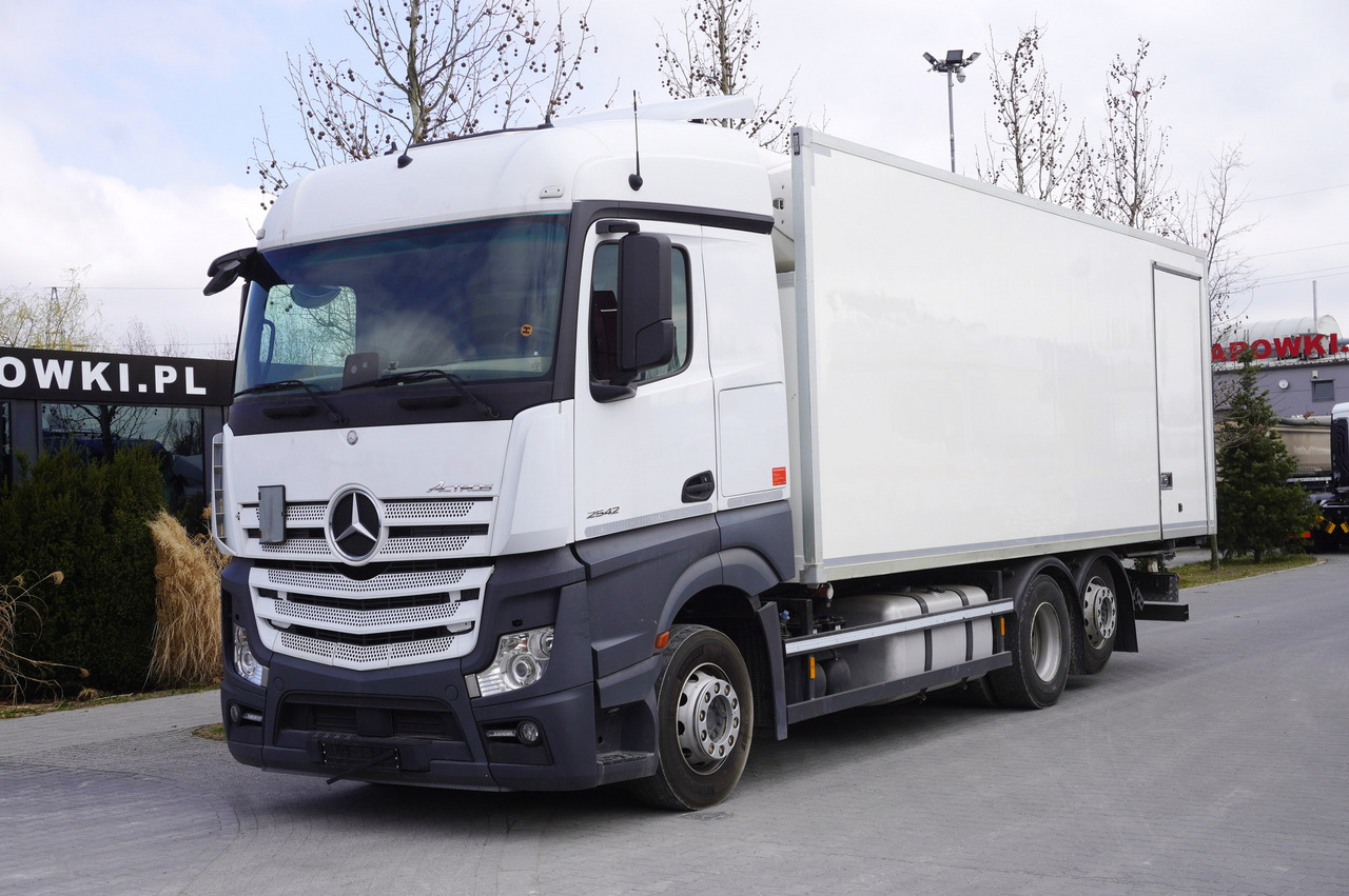 MERCEDES-BENZ Actros 2542 / GIGA cabin / Thermoking 1000R - Kamion frigorifer: foto 1 MERCEDES-BENZ Actros 2542 / GIGA cabin / Thermoking 1000R - Kamion frigorifer: foto 1