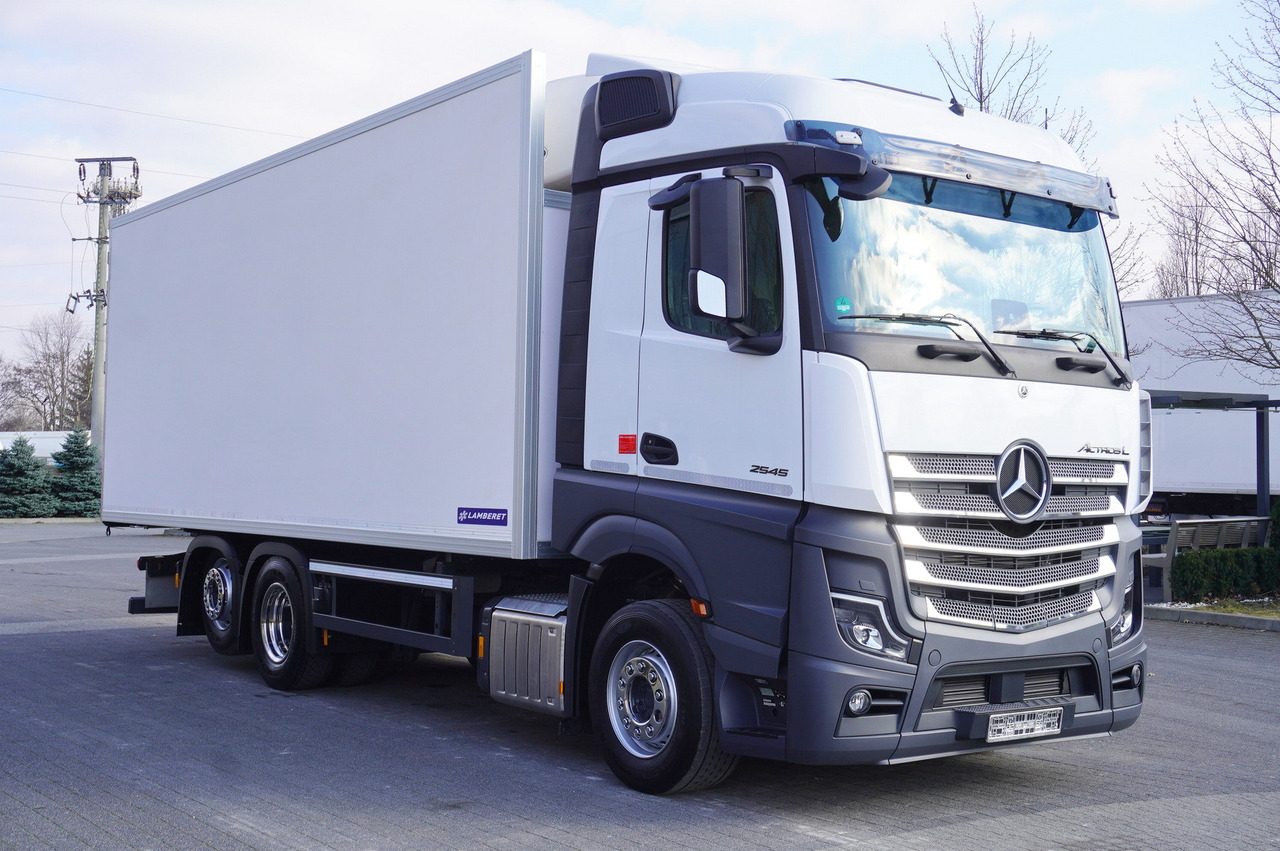 MERCEDES-BENZ Actros L 2545 / NEW Lamberet refrigerator / 2023 / 140 tho. km - Kamion frigorifer: foto 1 MERCEDES-BENZ Actros L 2545 / NEW Lamberet refrigerator / 2023 / 140 tho. km - Kamion frigorifer: foto 1