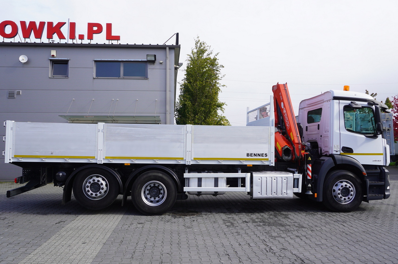MERCEDES-BENZ Antos 2540 / Flatbed 15 EPAL / Fassi F165 / 6.1 t / 8 m reach / remote control / rotator / 1600 MTH / steered axle - Kamion me karroceri të hapur, Kamion me vinç: foto 3 MERCEDES-BENZ Antos 2540 / Flatbed 15 EPAL / Fassi F165 / 6.1 t / 8 m reach / remote control / rotator / 1600 MTH / steered axle - Kamion me karroceri të hapur, Kamion me vinç: foto 3