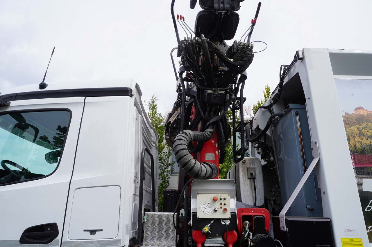 Kamion me vinç për transportimin e mbeturinave MERCEDES-BENZ Antos 3240 8x2 / Tajfun 5T crane / Farid Industries garbage truck/ 3 steered axles: foto 15 Kamion me vinç për transportimin e mbeturinave MERCEDES-BENZ Antos 3240 8x2 / Tajfun 5T crane / Farid Industries garbage truck/ 3 steered axles: foto 15