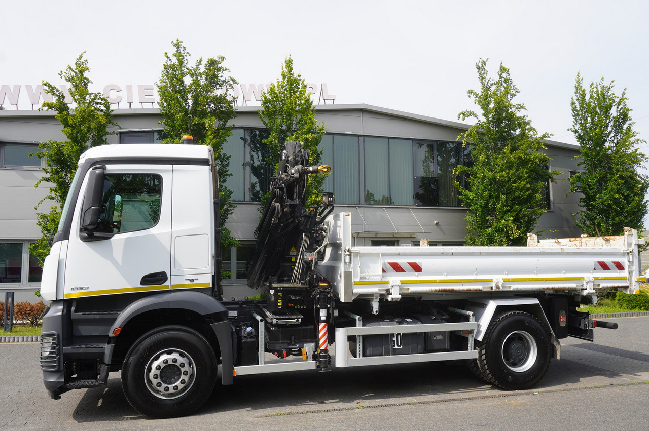 MERCEDES-BENZ Arocs 1833 / 87,000 km!!! / Hds HIAB X-DUO 128 B-2 / three-sided tipper - Kamion me karroceri të hapur, Kamion me vinç: foto 5 MERCEDES-BENZ Arocs 1833 / 87,000 km!!! / Hds HIAB X-DUO 128 B-2 / three-sided tipper - Kamion me karroceri të hapur, Kamion me vinç: foto 5