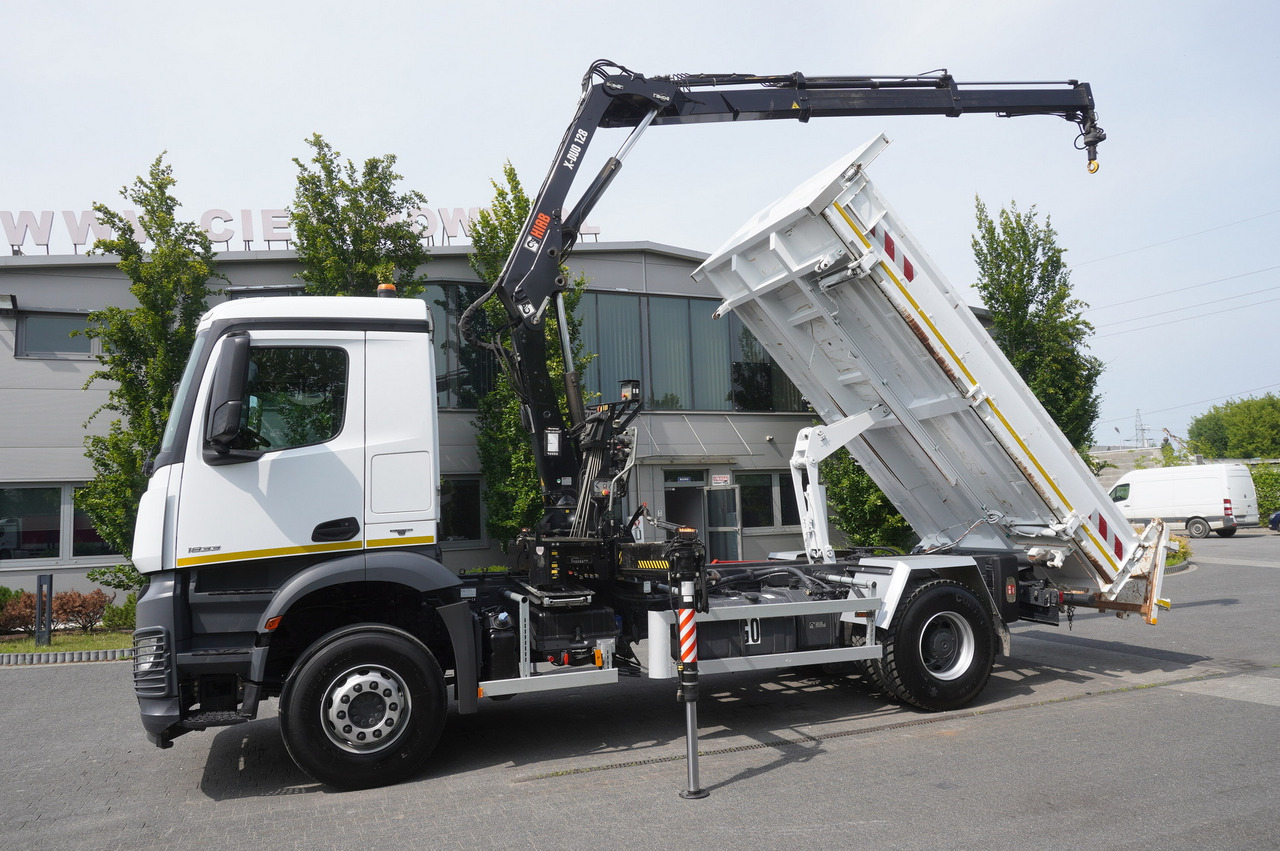 MERCEDES-BENZ Arocs 1833 / 87,000 km!!! / Hds HIAB X-DUO 128 B-2 / three-sided tipper - Kamion me karroceri të hapur, Kamion me vinç: foto 4 MERCEDES-BENZ Arocs 1833 / 87,000 km!!! / Hds HIAB X-DUO 128 B-2 / three-sided tipper - Kamion me karroceri të hapur, Kamion me vinç: foto 4