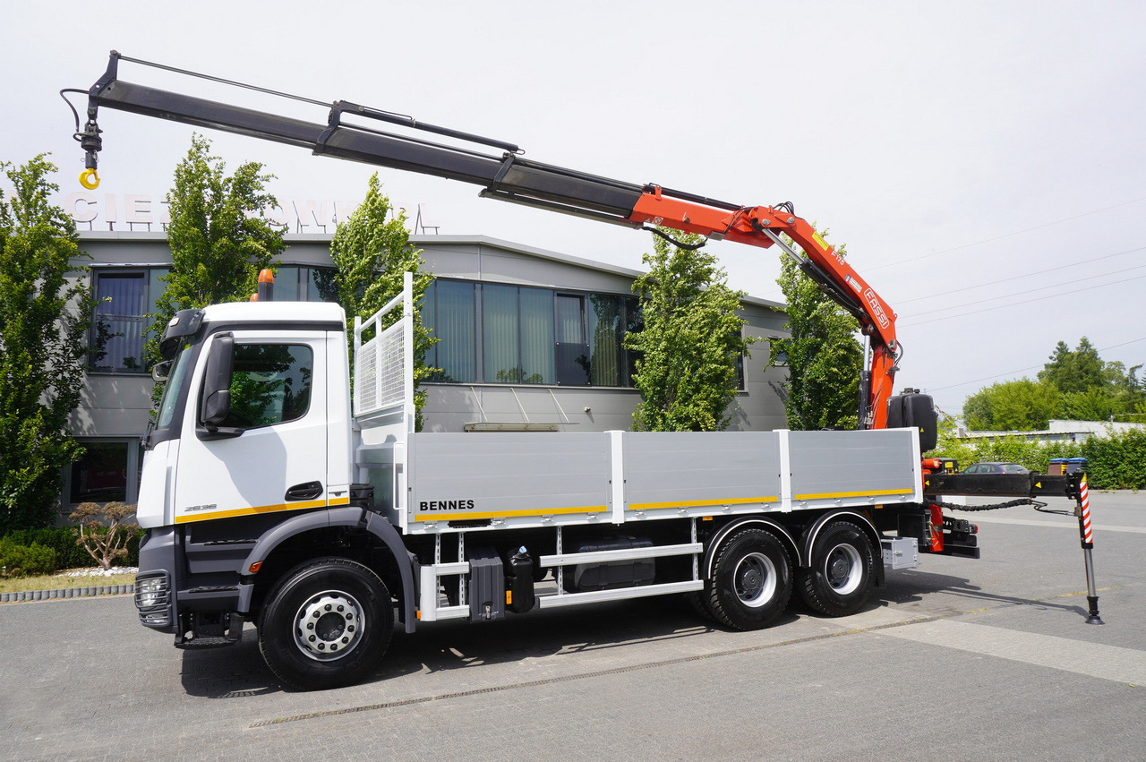 MERCEDES-BENZ Arocs 2633 flatbed truck / Crane FASSI F155A.0.23 / REMOTE CONTROL / 230,000 km - Kamion me karroceri të hapur, Kamion me vinç: foto 3 MERCEDES-BENZ Arocs 2633 flatbed truck / Crane FASSI F155A.0.23 / REMOTE CONTROL / 230,000 km - Kamion me karroceri të hapur, Kamion me vinç: foto 3