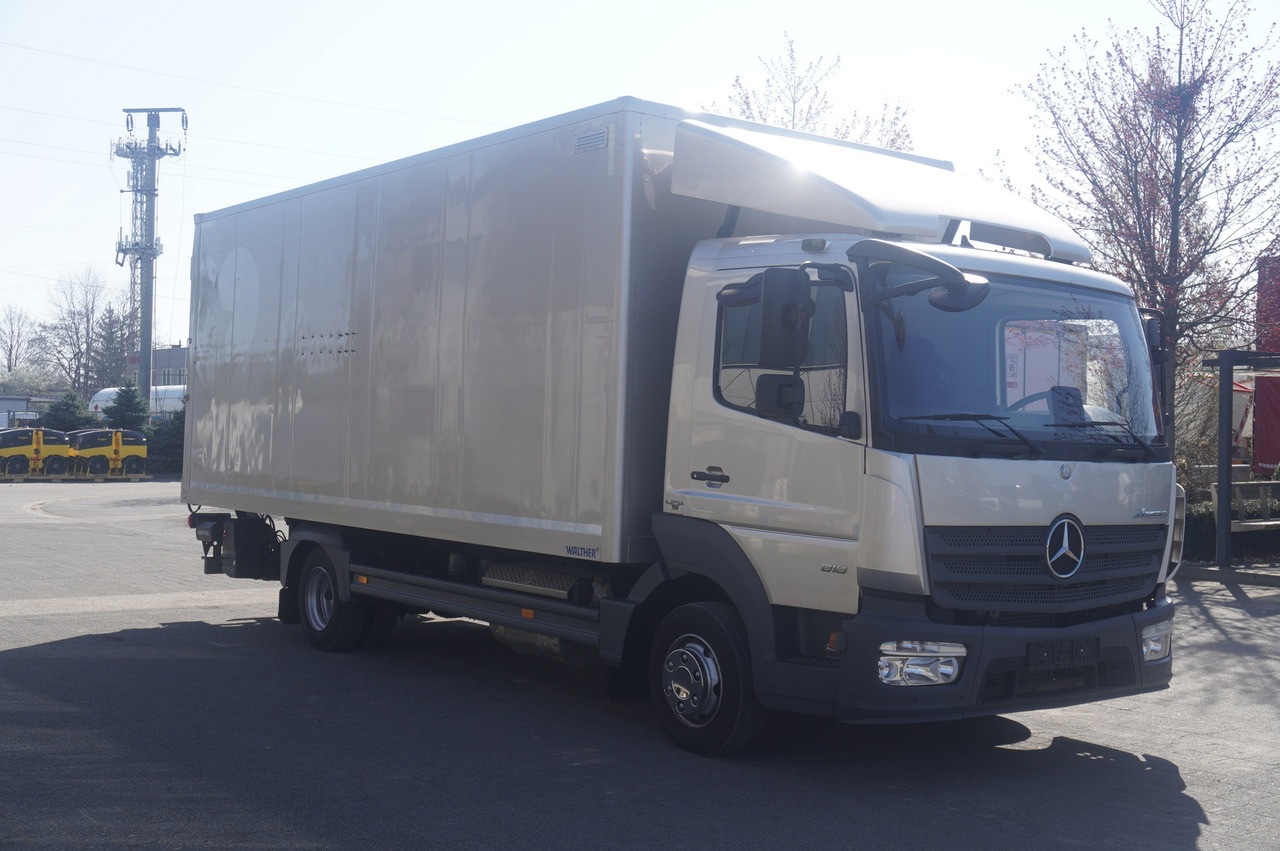 Kamion vagonetë MERCEDES-BENZ Atego 818 / Box superstructure / DAUTEL tailgate 1.5 T: foto 8