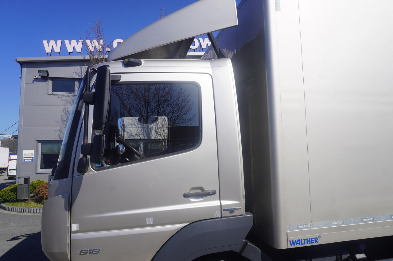 Kamion vagonetë MERCEDES-BENZ Atego 818 / Box superstructure / DAUTEL tailgate 1.5 T: foto 12