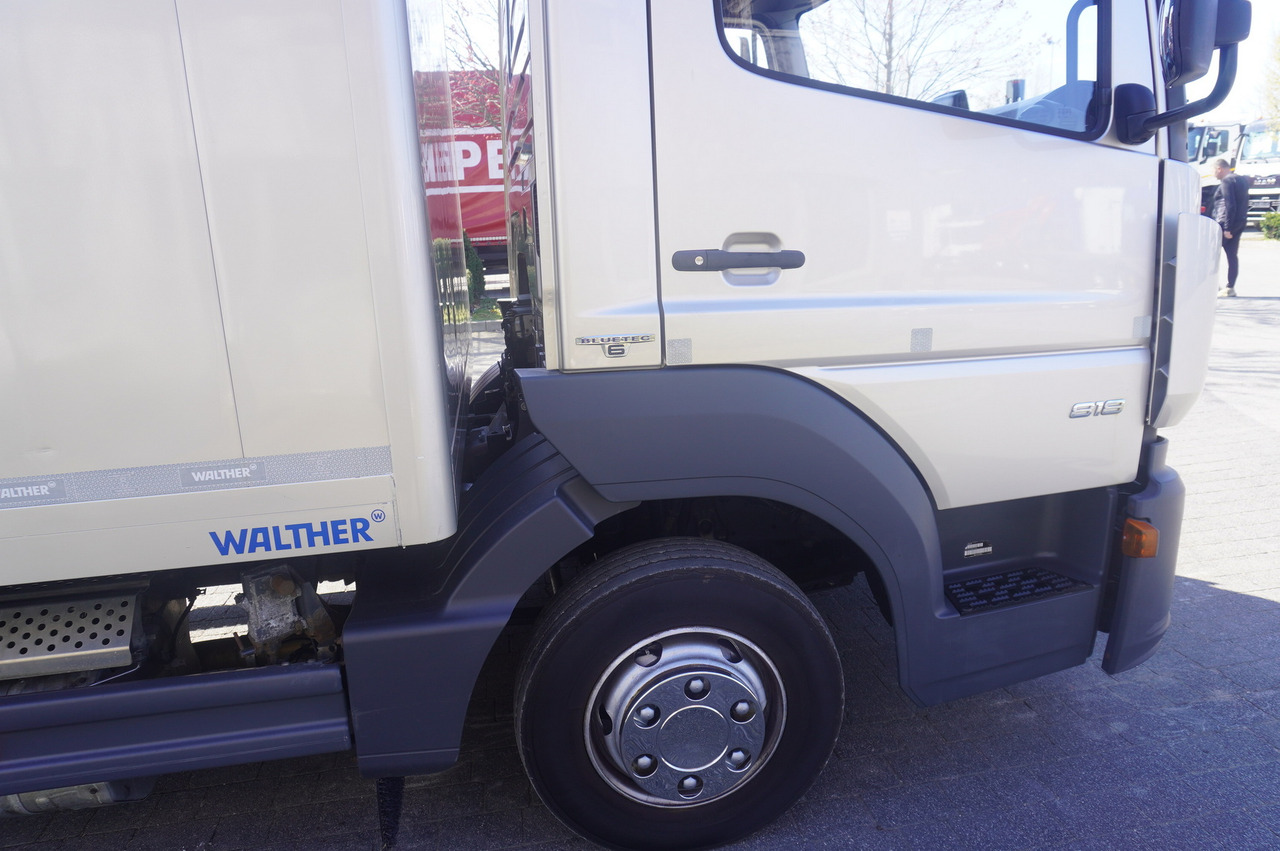 Kamion vagonetë MERCEDES-BENZ Atego 818 / Box superstructure / DAUTEL tailgate 1.5 T: foto 16