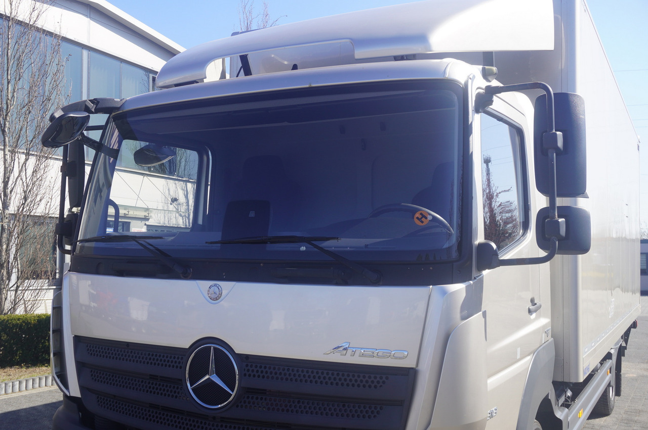Kamion vagonetë MERCEDES-BENZ Atego 818 / Box superstructure / DAUTEL tailgate 1.5 T: foto 11