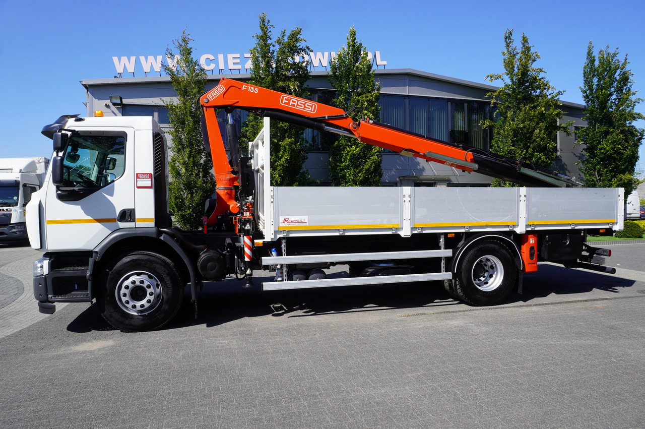 RENAULT C280 DTI 8 / FASSI crane 5.6 T / range 8 m / Flatbed 15 EPAL - Kamion me vinç: foto 4 RENAULT C280 DTI 8 / FASSI crane 5.6 T / range 8 m / Flatbed 15 EPAL - Kamion me vinç: foto 4