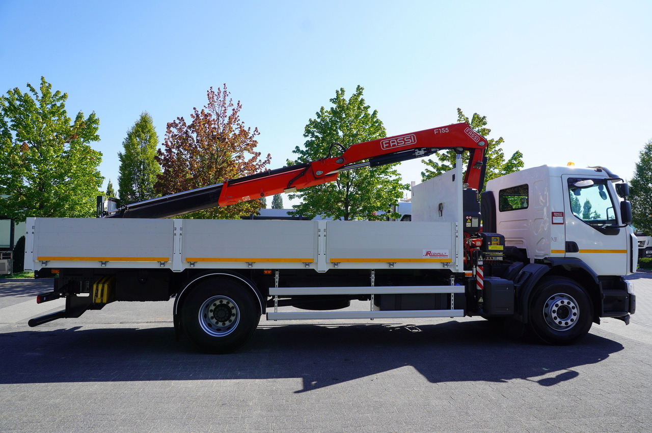 RENAULT C320 P 4x2 / FASSI crane 6.2 T / range 10 m / Flatbed 15 EPAL / 50 tho. km! - Kamion me vinç: foto 5 RENAULT C320 P 4x2 / FASSI crane 6.2 T / range 10 m / Flatbed 15 EPAL / 50 tho. km! - Kamion me vinç: foto 5