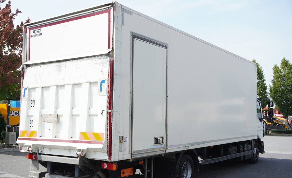 RENAULT Renault D12 E6 / Container 18 pallets / Lift - Kamion vagonetë: foto 5 RENAULT Renault D12 E6 / Container 18 pallets / Lift - Kamion vagonetë: foto 5