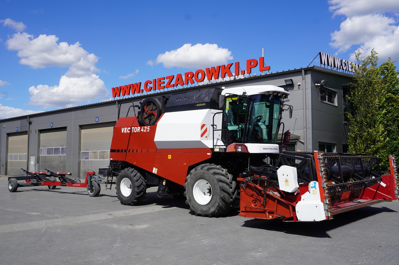 ROSTSELMASH VECTOR 425 RSM-101 grain harvester + Header 5 m + rapeseed harvesting extension / 2300 MTH - Autokombajnë: foto 2 ROSTSELMASH VECTOR 425 RSM-101 grain harvester + Header 5 m + rapeseed harvesting extension / 2300 MTH - Autokombajnë: foto 2