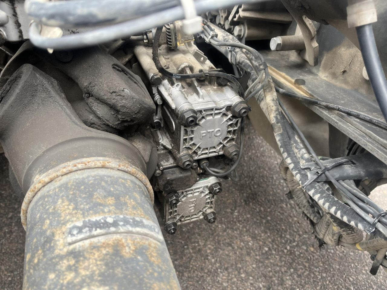 Kamion me vinç SCANIA R560 B8x4*4 / Chassis / sleeper cab / Power take-off: foto 10