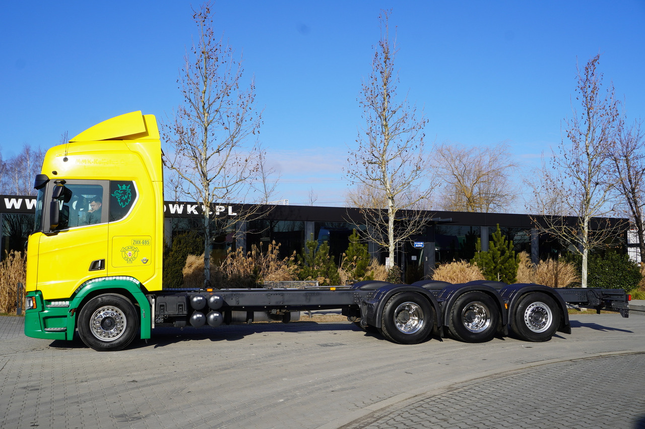 SCANIA R650 V8 8x4/4 E6 / 2020 / Frame 9.7 m! - Kamion me vinç: foto 2 SCANIA R650 V8 8x4/4 E6 / 2020 / Frame 9.7 m! - Kamion me vinç: foto 2