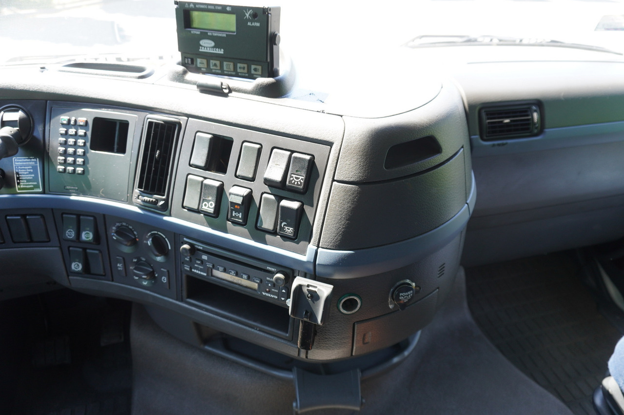 Kamion frigorifer VOLVO FH 440 E5 6×2 Schmitz Refrigerator – pass-through Set 38 pallets: foto 20